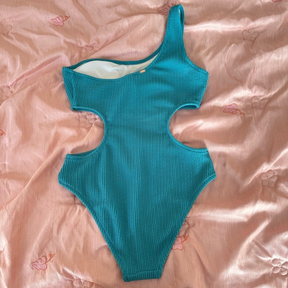 PINK Swimsuit - Picture 2 of 4